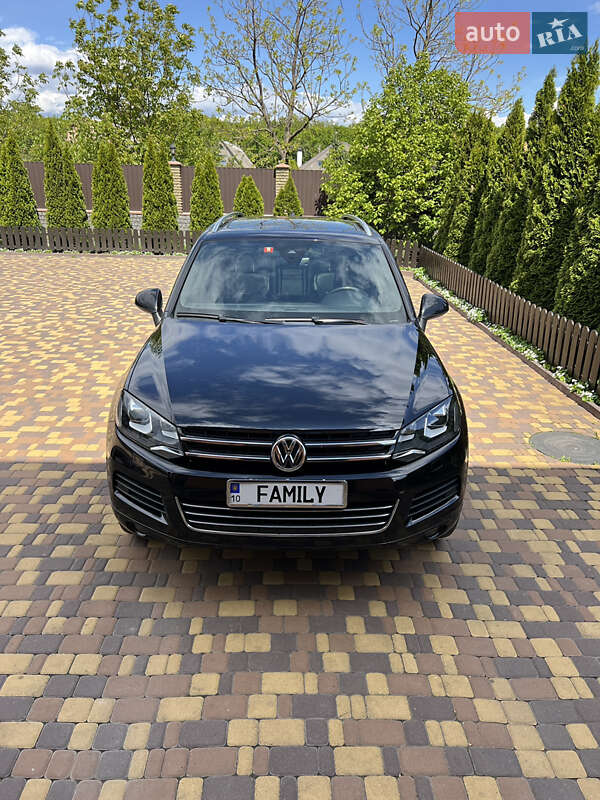 Внедорожник / Кроссовер Volkswagen Touareg 2011 в Белой Церкви