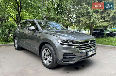 Позашляховик / Кросовер Volkswagen Touareg 2020 в Полтаві