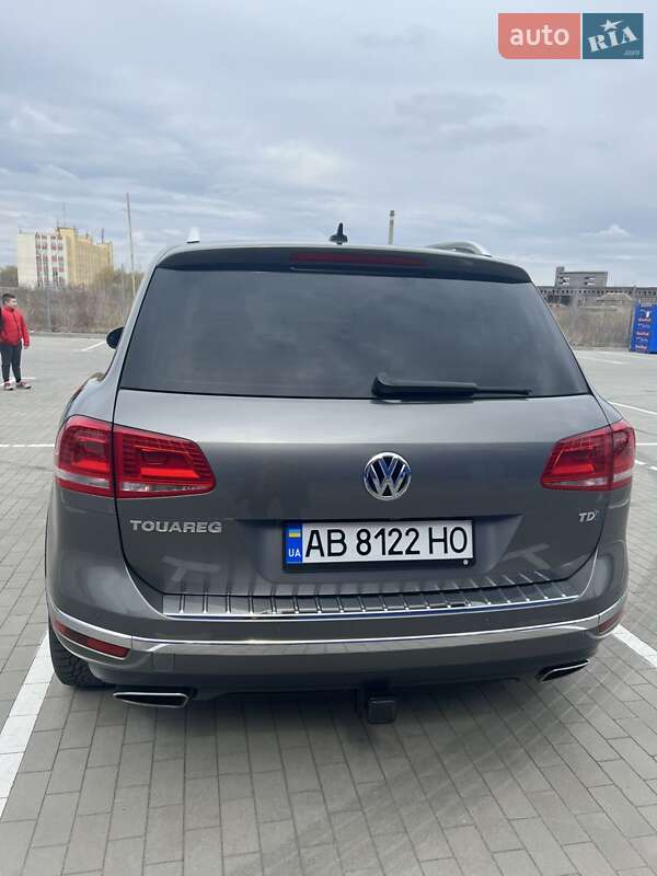 Внедорожник / Кроссовер Volkswagen Touareg 2014 в Виннице