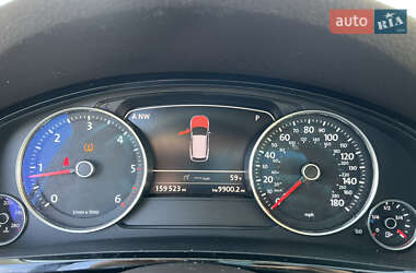 Позашляховик / Кросовер Volkswagen Touareg 2011 в 