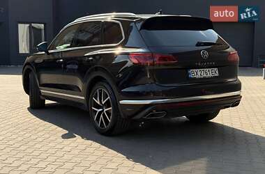 Позашляховик / Кросовер Volkswagen Touareg 2020 в 