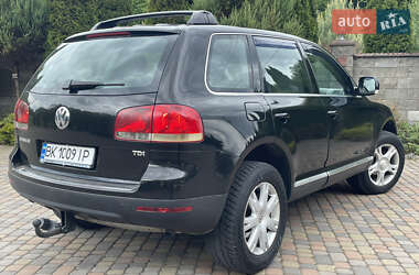 Позашляховик / Кросовер Volkswagen Touareg 2006 в 