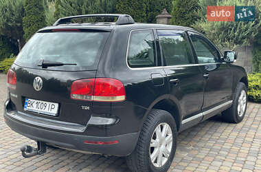 Позашляховик / Кросовер Volkswagen Touareg 2006 в 