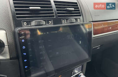 Позашляховик / Кросовер Volkswagen Touareg 2006 в 