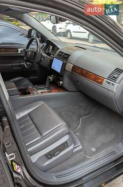 Позашляховик / Кросовер Volkswagen Touareg 2008 в 