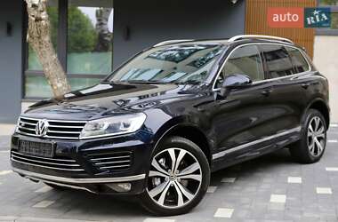 Внедорожник / Кроссовер Volkswagen Touareg 2016 в 