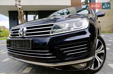 Внедорожник / Кроссовер Volkswagen Touareg 2016 в 