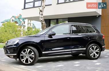 Внедорожник / Кроссовер Volkswagen Touareg 2016 в 
