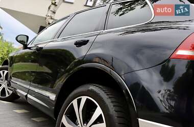 Внедорожник / Кроссовер Volkswagen Touareg 2016 в 