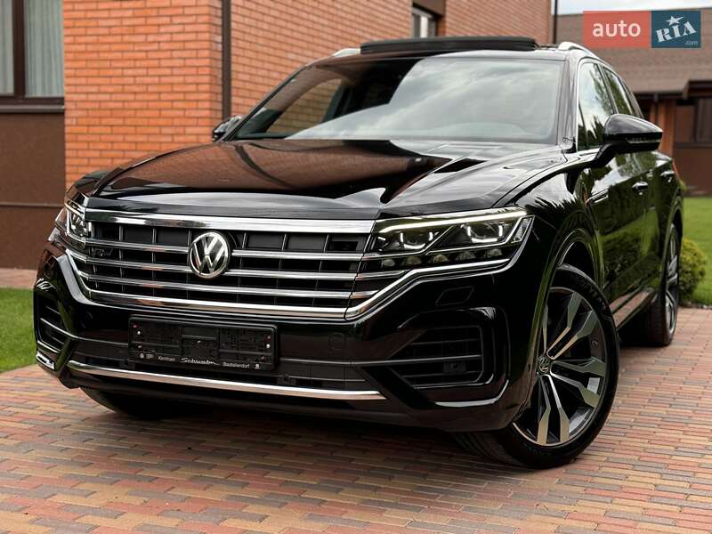 Внедорожник / Кроссовер Volkswagen Touareg 2019 в 