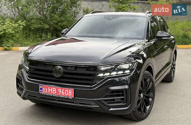 Позашляховик / Кросовер Volkswagen Touareg 2020 в Києві