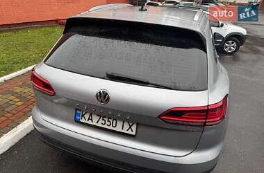 Внедорожник / Кроссовер Volkswagen Touareg 2019 в 