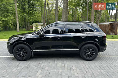 Внедорожник / Кроссовер Volkswagen Touareg 2012 в 