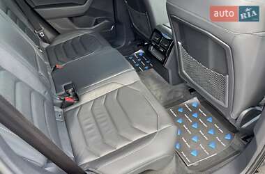 Внедорожник / Кроссовер Volkswagen Touareg 2020 в 