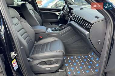 Внедорожник / Кроссовер Volkswagen Touareg 2020 в 