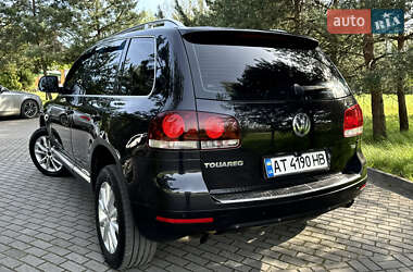Позашляховик / Кросовер Volkswagen Touareg 2007 в 