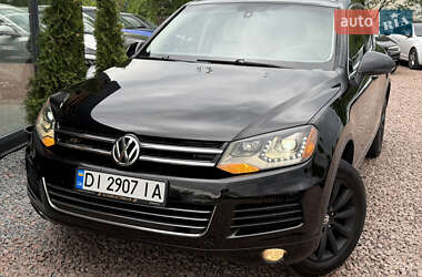 Позашляховик / Кросовер Volkswagen Touareg 2012 в 