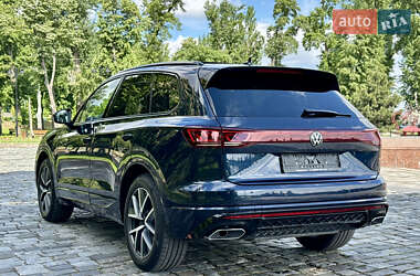 Внедорожник / Кроссовер Volkswagen Touareg 2024 в 