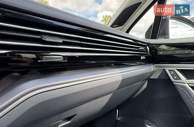 Внедорожник / Кроссовер Volkswagen Touareg 2024 в 