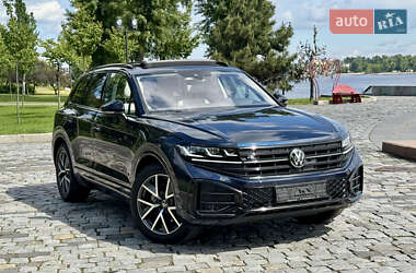 Внедорожник / Кроссовер Volkswagen Touareg 2024 в 