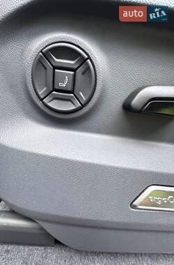 Внедорожник / Кроссовер Volkswagen Touareg 2024 в 