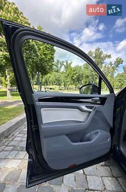 Внедорожник / Кроссовер Volkswagen Touareg 2024 в 