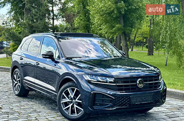 Внедорожник / Кроссовер Volkswagen Touareg 2024 в 