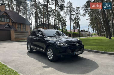Внедорожник / Кроссовер Volkswagen Touareg 2012 в 