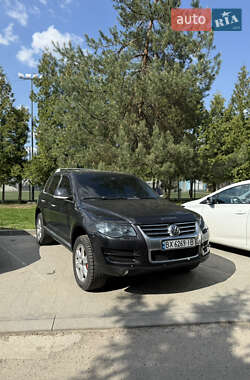 Внедорожник / Кроссовер Volkswagen Touareg 2007 в Хмельницком