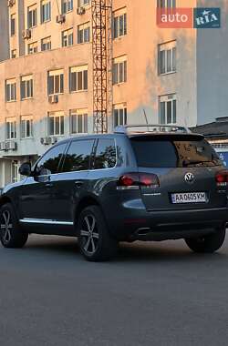 Позашляховик / Кросовер Volkswagen Touareg 2008 в 