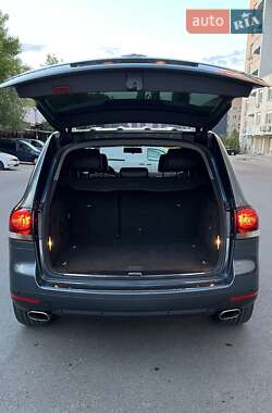 Позашляховик / Кросовер Volkswagen Touareg 2008 в 