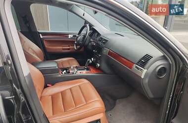 Внедорожник / Кроссовер Volkswagen Touareg 2005 в 