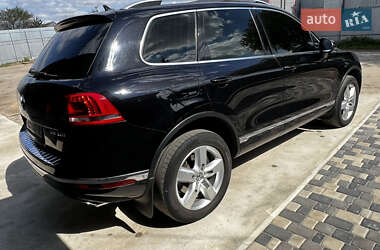 Позашляховик / Кросовер Volkswagen Touareg 2016 в 