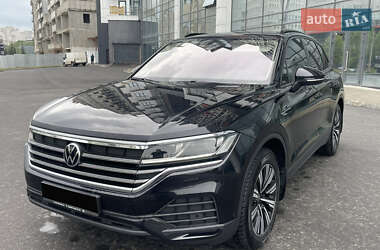 Внедорожник / Кроссовер Volkswagen Touareg 2021 в Харькове