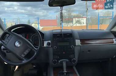 Внедорожник / Кроссовер Volkswagen Touareg 2006 в 