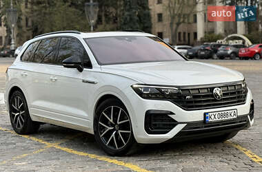 Внедорожник / Кроссовер Volkswagen Touareg 2020 в 