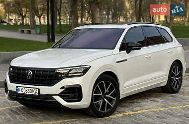 Внедорожник / Кроссовер Volkswagen Touareg 2020 в 