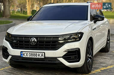 Внедорожник / Кроссовер Volkswagen Touareg 2020 в 
