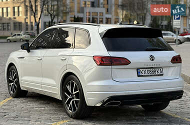 Внедорожник / Кроссовер Volkswagen Touareg 2020 в 