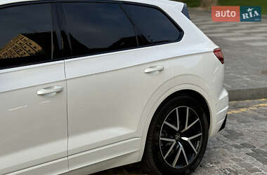 Внедорожник / Кроссовер Volkswagen Touareg 2020 в 
