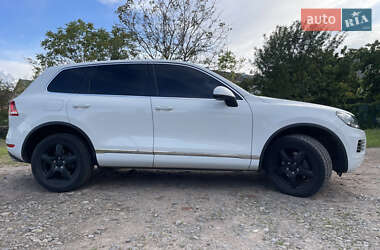 Внедорожник / Кроссовер Volkswagen Touareg 2012 в Мукачево