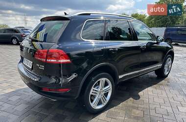 Внедорожник / Кроссовер Volkswagen Touareg 2011 в 