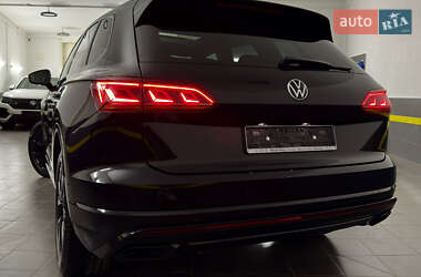 Внедорожник / Кроссовер Volkswagen Touareg 2022 в 
