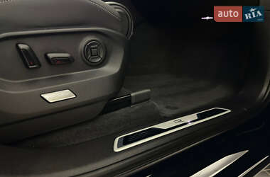 Внедорожник / Кроссовер Volkswagen Touareg 2022 в 
