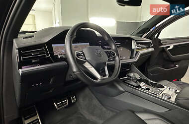 Внедорожник / Кроссовер Volkswagen Touareg 2022 в 