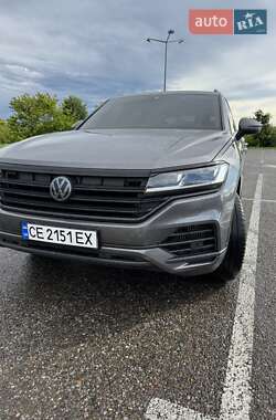 Внедорожник / Кроссовер Volkswagen Touareg 2018 в Черновцах