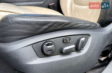 Внедорожник / Кроссовер Volkswagen Touareg 2011 в 