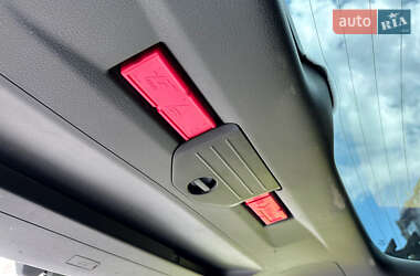 Внедорожник / Кроссовер Volkswagen Touareg 2011 в 