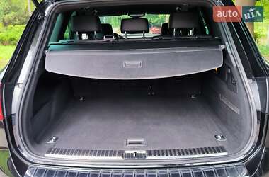 Внедорожник / Кроссовер Volkswagen Touareg 2013 в 