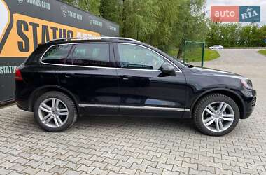 Внедорожник / Кроссовер Volkswagen Touareg 2013 в 
